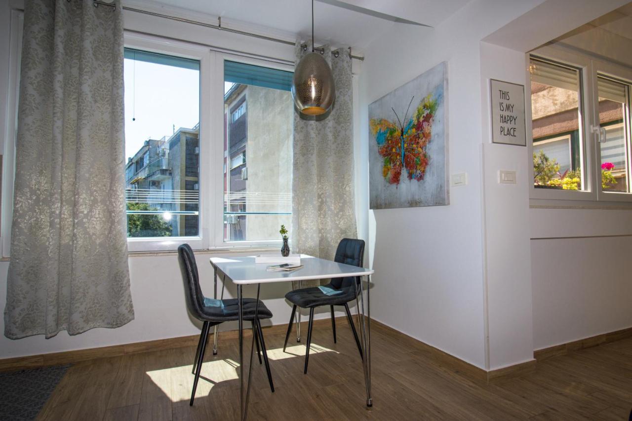 スプリトBrand New 1Br Near Central Station, Old Town, Beach - 3 Minute Walkingアパートメント エクステリア 写真